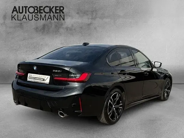 Gebraucht BMW 320 M Sport 184 PS (135 kW) 2025 Schwarz Limousine