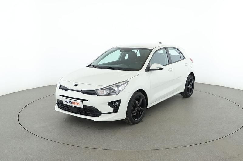 Weiß Gebraucht 2020 Kia Rio Vision Limousine | 12.560 € (Fairer Preis) - Bild 1/3