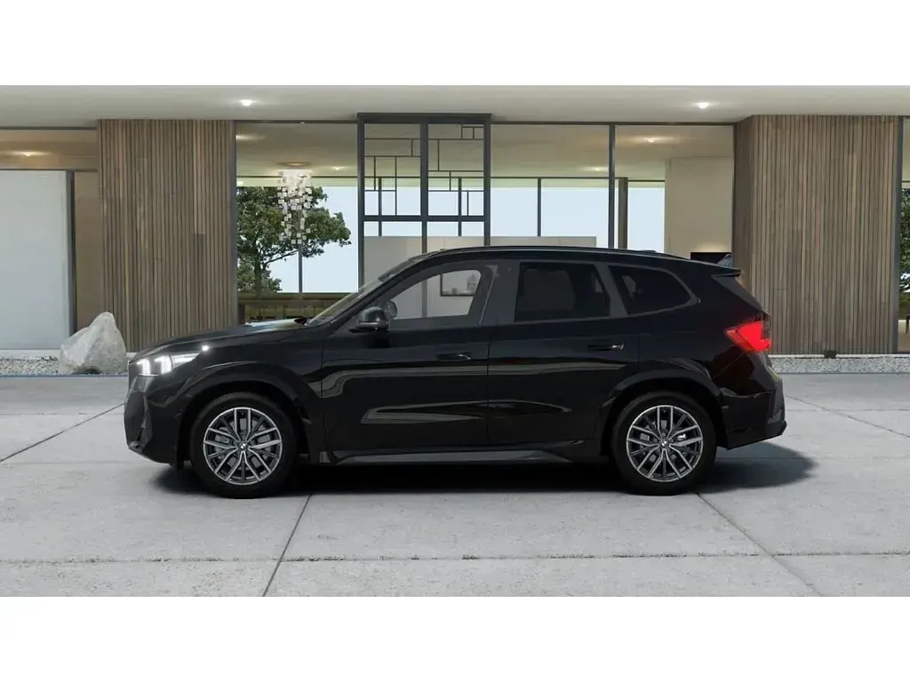 Neu BMW X1 M Sport 156 PS (114 kW) 2026 Schwarz SUV