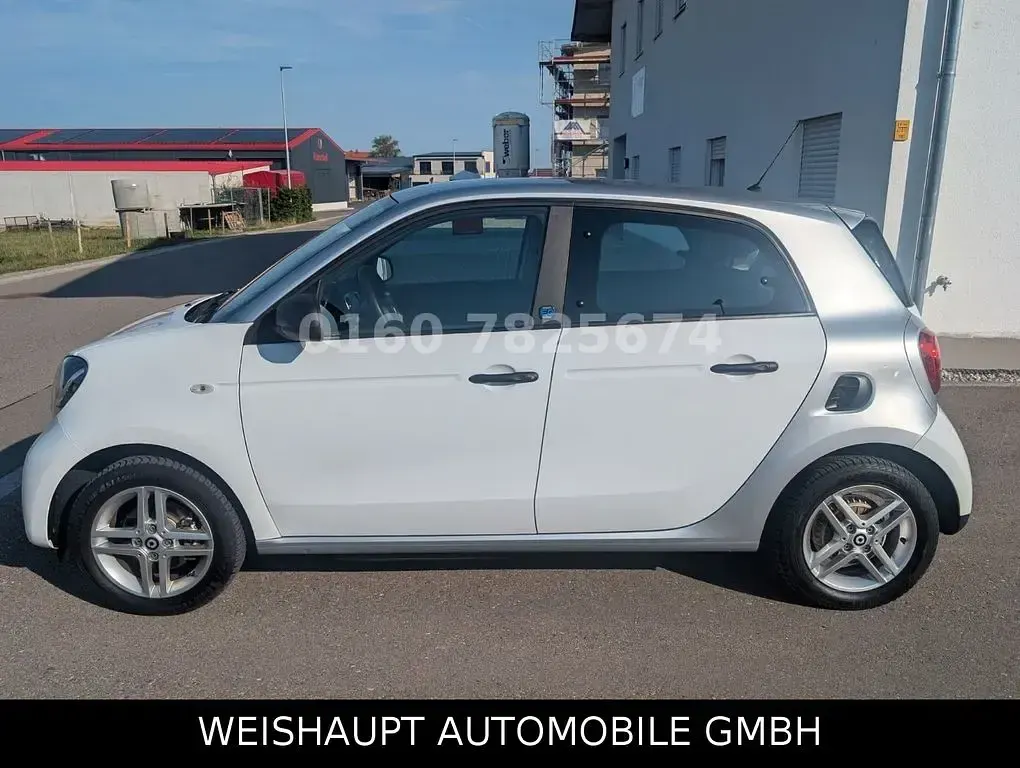 Gebraucht Smart ForFour Electric Drive 60 kW (82 PS) 2021 Grau Limousine