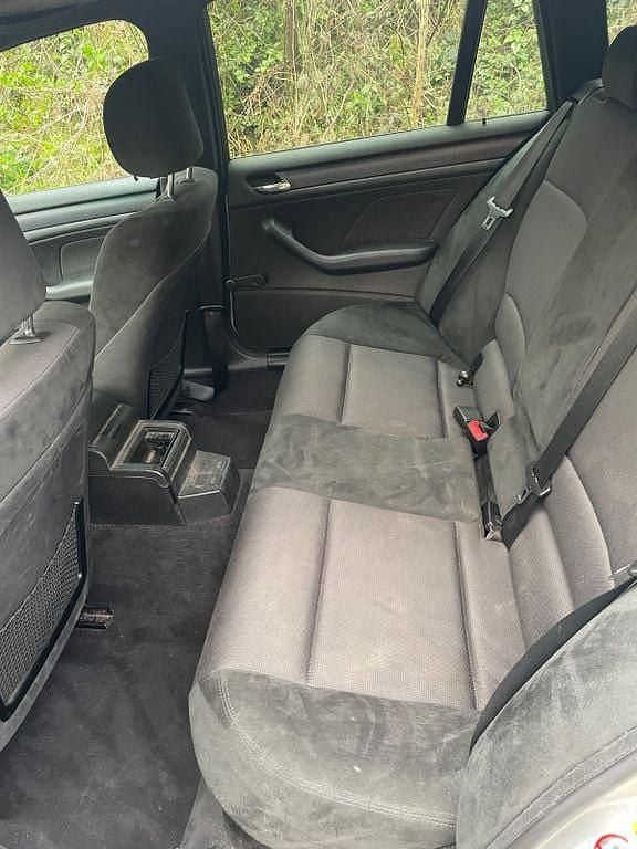 Gebraucht BMW 320 150 PS (110 kW) 2004 Silber Kombi