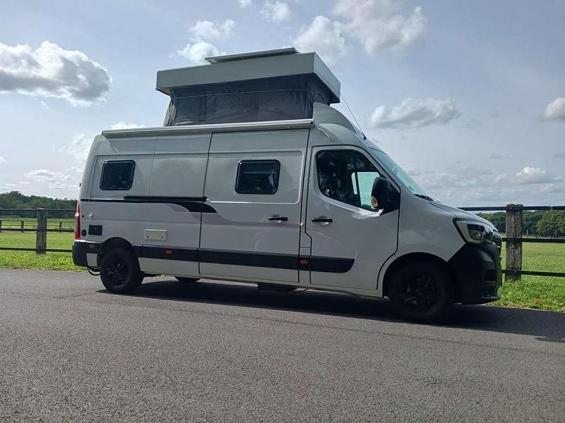 Gebraucht Renault Master 136 PS (100 kW) 2023 Weiß Van / Kleinbus