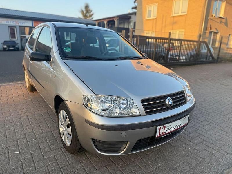 Gebraucht Fiat Punto Active 60 PS (44 kW) 2003 Grau Kleinwagen