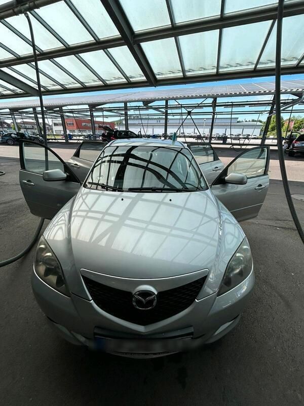 Silber Gebraucht 2005 Mazda 3 Limousine | 3.200 € (Teuer) - Bild 1/4