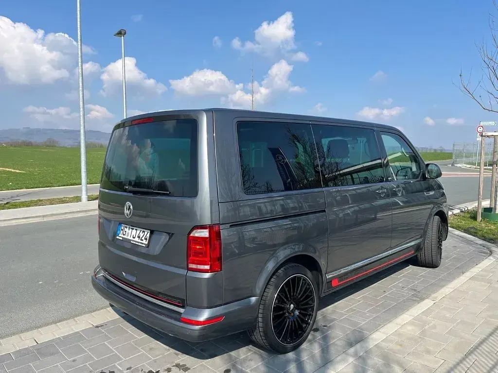 Gebraucht VW T6 205 PS (150 kW) 2018 Grau Van