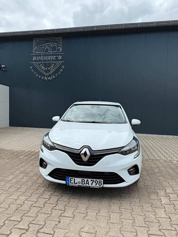 Weiß Gebraucht 2021 Renault Clio V Zen Kleinwagen | 12.500 € (Fairer Preis) - Bild 1/4