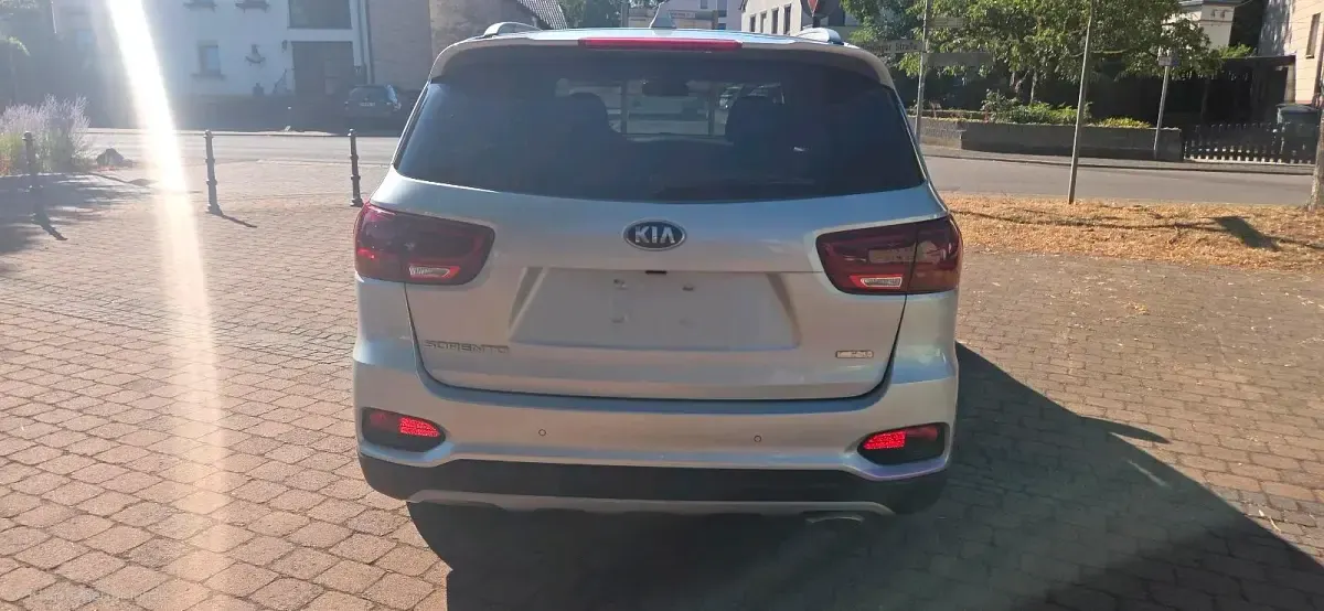 Gebraucht Kia Sorento 200 PS (147 kW) 2019 Silber SUV
