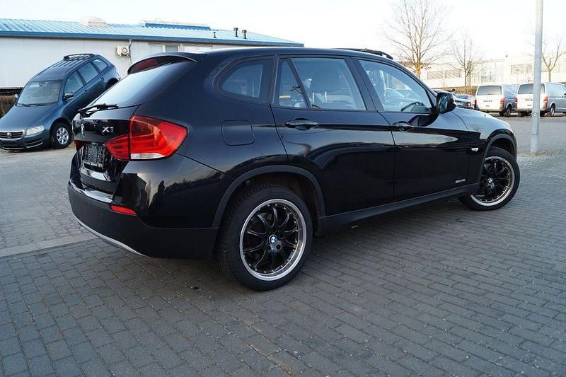Second-hand BMW X1 150 CP (110 kW) 2010 Negru SUV