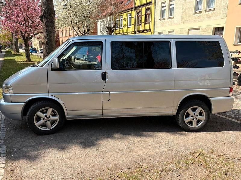 Second-hand VW T4 151 CP (111 kW) 2001 Argintiu Van