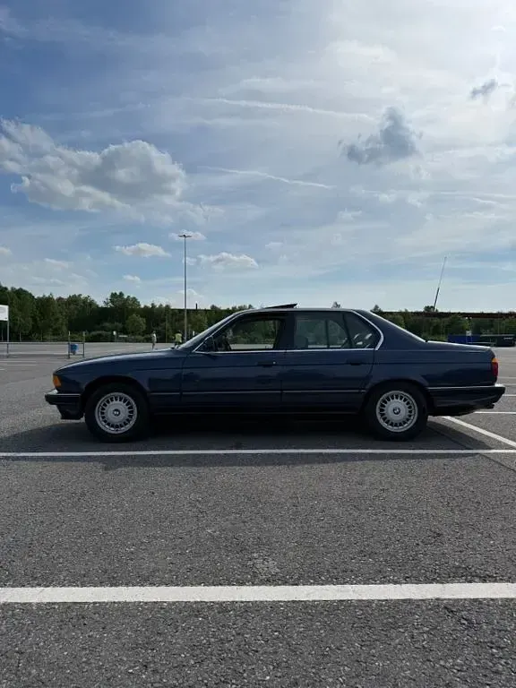 Gebraucht BMW 730 188 PS (138 kW) 1990 Blau Limousine