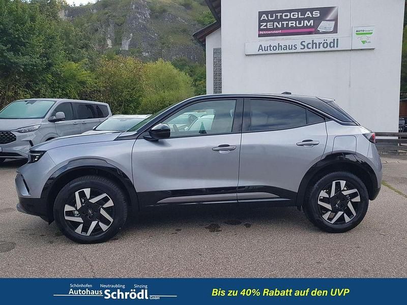 Neu Opel Mokka 131 PS (96 kW) 2025 Kontrast grau SUV