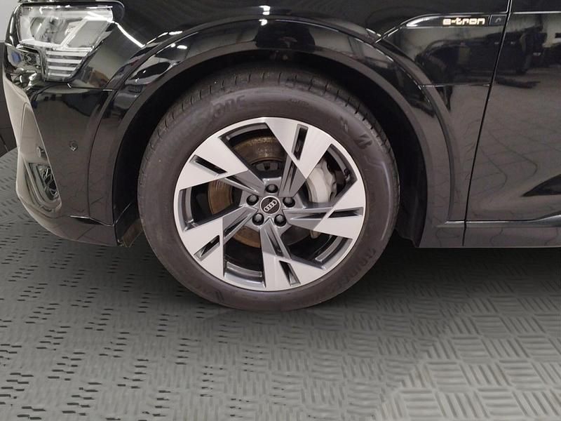 Gebraucht Audi e-tron S-Line 300 kW (408 PS) 2023 Schwarz SUV