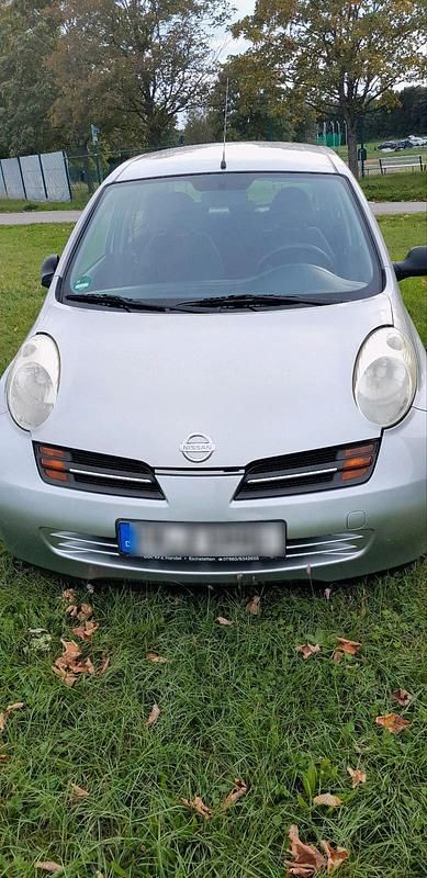 Silber Gebraucht 2004 Nissan Micra Kleinwagen | 2.100 € (Etwas zu teuer) - Bild 1/4
