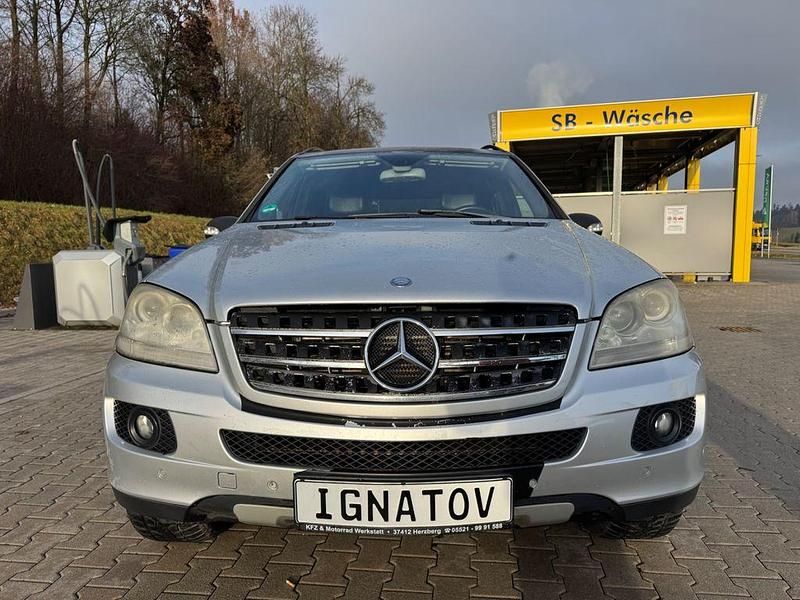 Gebraucht Mercedes ML320 224 PS (164 kW) 2006 SUV