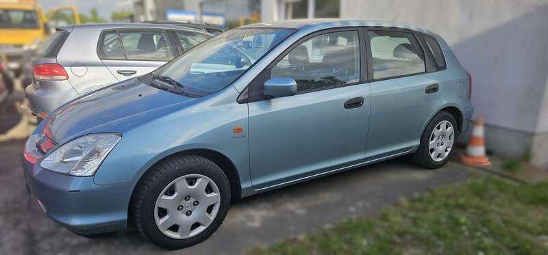 Silber Gebraucht 2001 Honda Civic LS Limousine | 2.000 € (Guter Preis) - Bild 1/4