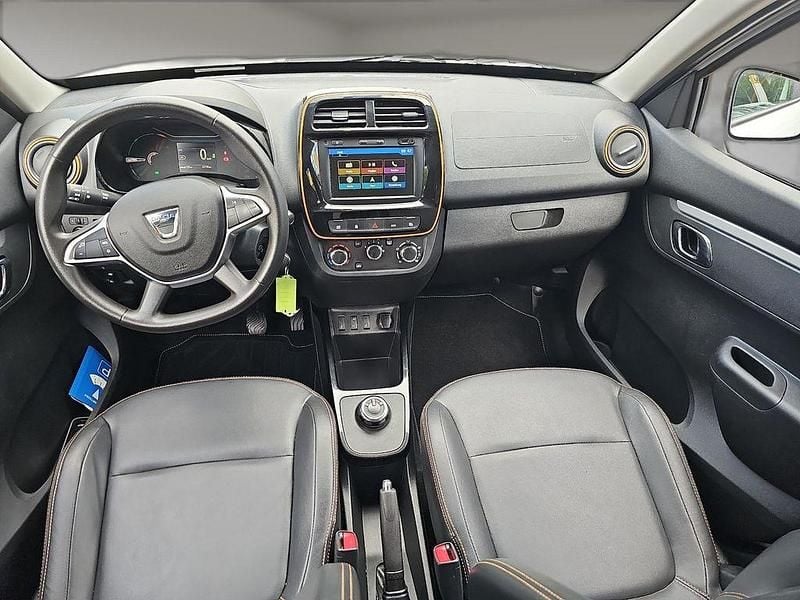 Gebraucht Dacia Spring Comfort Plus 33 kW (45 PS) 2021 Weiß Kleinwagen