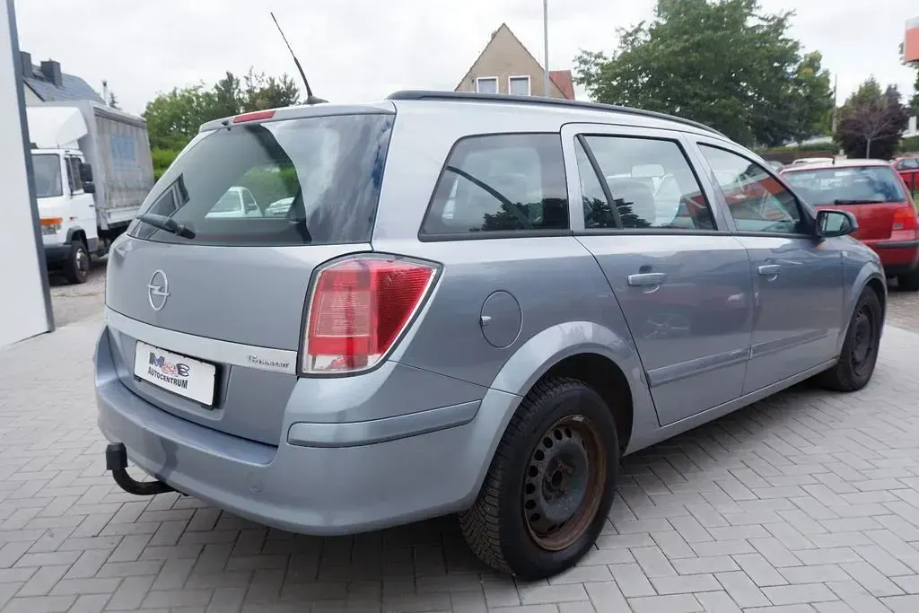 Gebraucht Opel Astra Elegance 105 PS (77 kW) 2005 Silber Limousine
