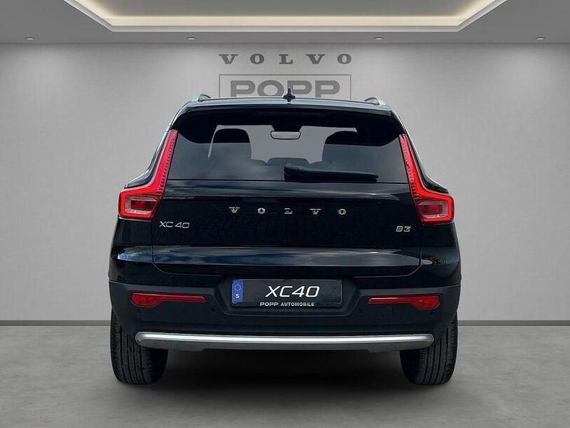 Gebraucht Volvo XC40 Core 163 PS (119 kW) 2025 Onyx black SUV