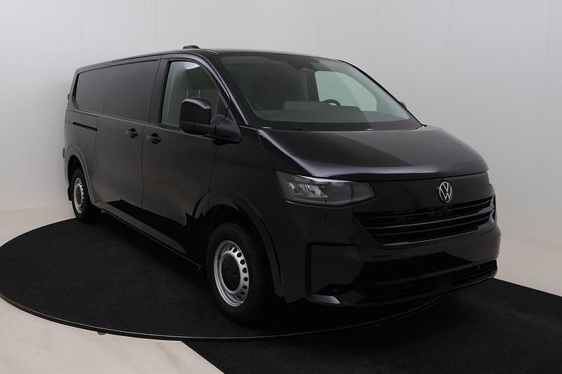 Neu VW Transporter 170 PS (125 kW) 2026 Midnight black metallic Van