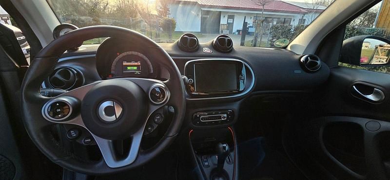 Gebraucht Smart ForTwo Coupé 60 kW (82 PS) 2020 Rot Coupé