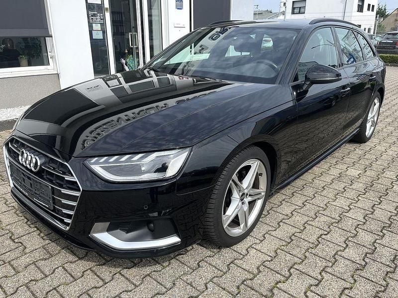 Gebraucht Audi A4 Advanced 163 PS (119 kW) 2021 Schwarz Kombi