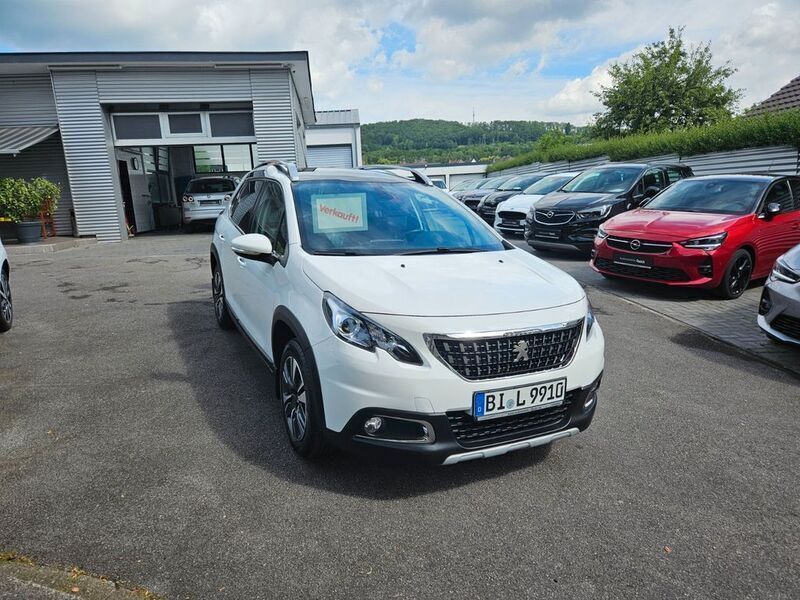Weiß Gebraucht 2017 Peugeot 2008 Allure SUV | 9.890 € (Fairer Preis) - Bild 1/4