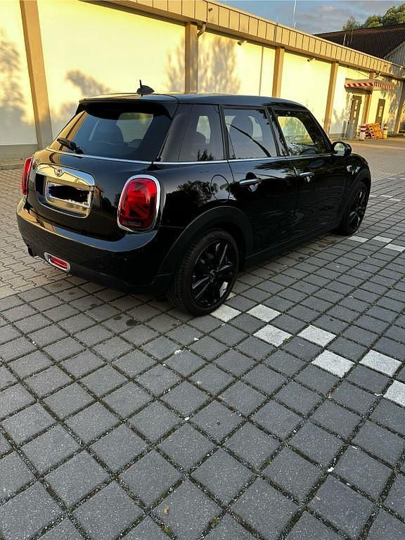 Schwarz Gebraucht 2017 Mini Cooper Kleinwagen | 15.800 € (Fairer Preis) - Bild 1/4