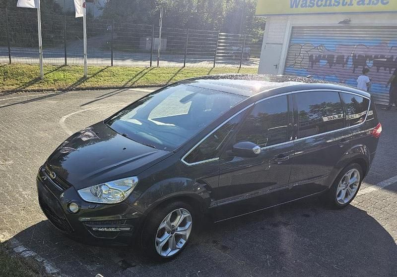 Grau Gebraucht 2010 Ford S-MAX S Van / Kleinbus | 8.500 € (Teuer) - Bild 1/4