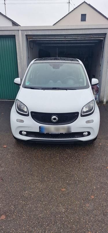 Weiß Gebraucht 2017 Smart ForFour Kleinwagen | 12.900 € (Fairer Preis) - Bild 1/4