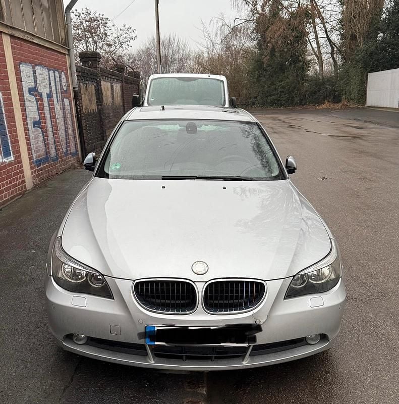 Gebraucht BMW 520 170 PS (125 kW) 2004 Silber Limousine