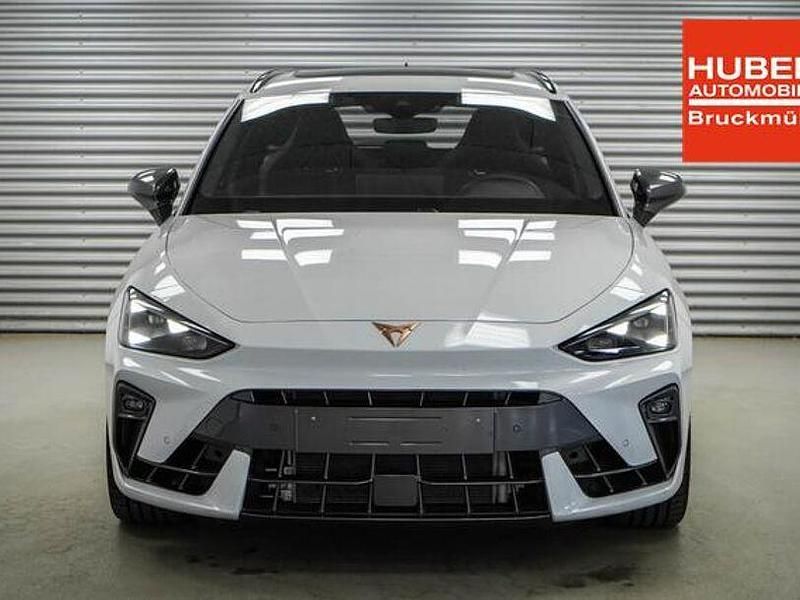 Gebraucht Cupra Leon VZ 333 PS (244 kW) 2025 Glacial white metallic (2y) Kombi