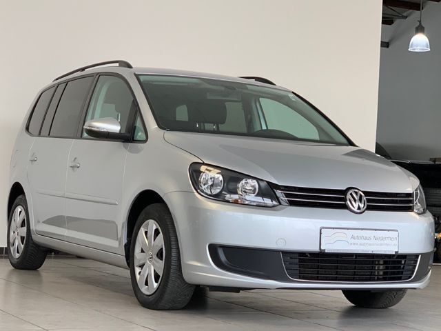 Gebraucht VW Touran Comfortline 140 PS (102 kW) 2014 Silber metallic Van / Kleinbus