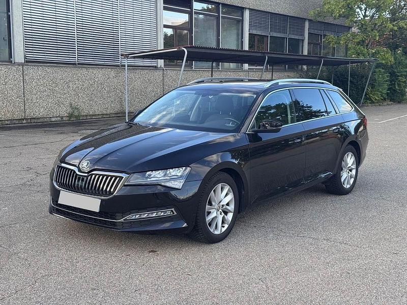Schwarz Gebraucht 2020 Skoda Superb Style Limousine | 12.750 € - Bild 1/4
