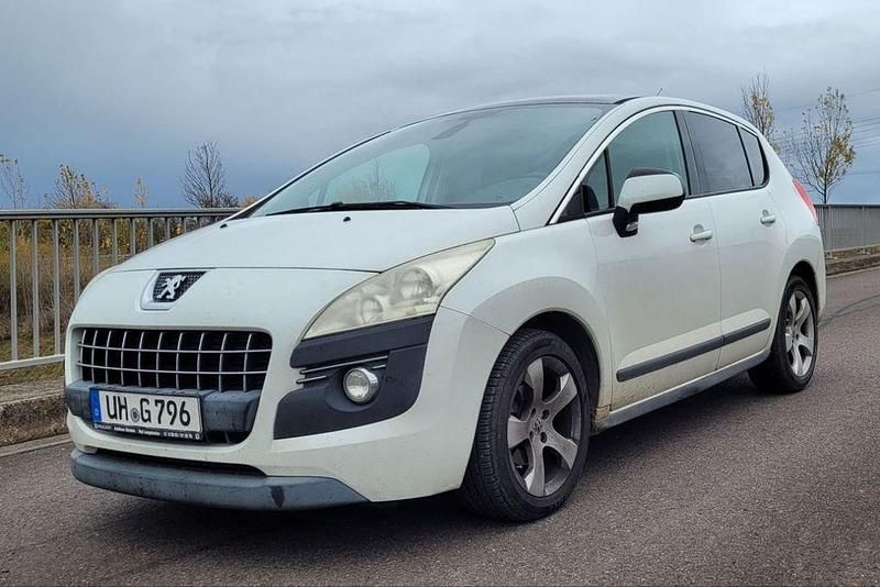 Weiß Gebraucht 2010 Peugeot 3008 Premium Limousine | 4.300 € (Fairer Preis) - Bild 1/4