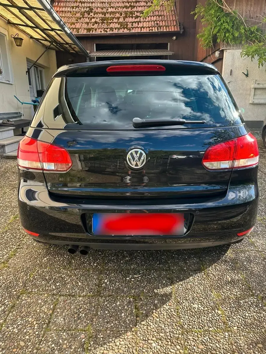 Gebraucht VW Golf VI Style 80 PS (58 kW) 2011 Schwarz Kleinwagen
