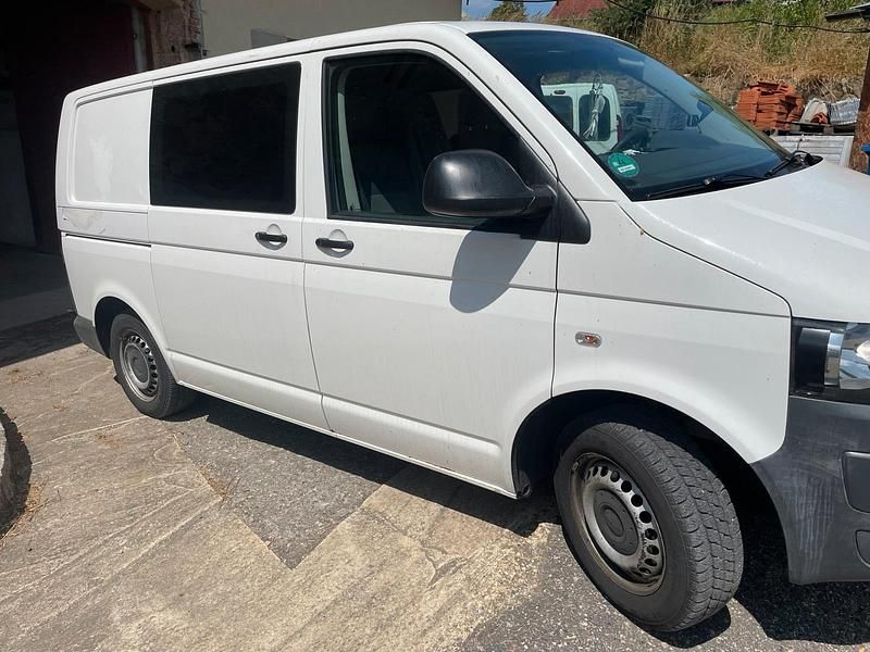 Weiß Gebraucht 2011 VW T5 Van | 14.200 € - Bild 1/4