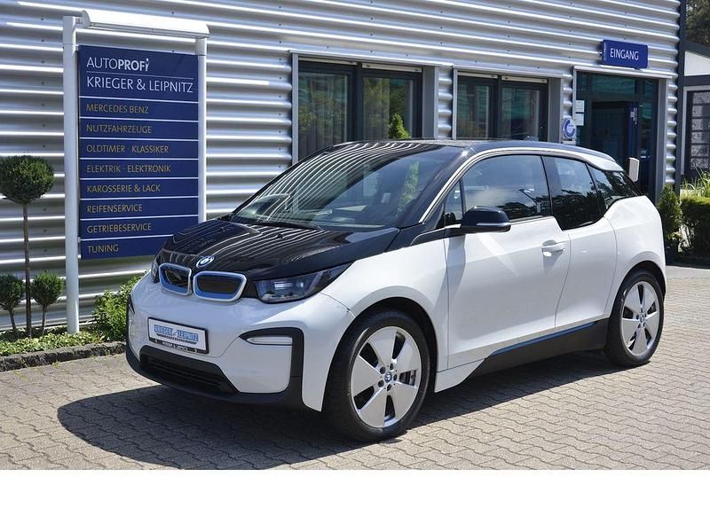 Weiß Gebraucht 2020 BMW i3 Comfort Edition Kleinwagen | 18.999 € (Fairer Preis) - Bild 1/4