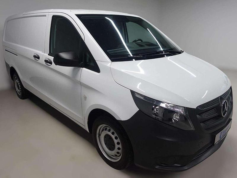 Gebraucht Mercedes Vito 102 PS (75 kW) 2021 Arktikweiss Van