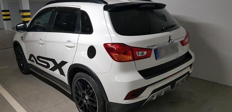 Gebraucht Mitsubishi ASX Active 117 PS (86 kW) 2018 Weiß SUV