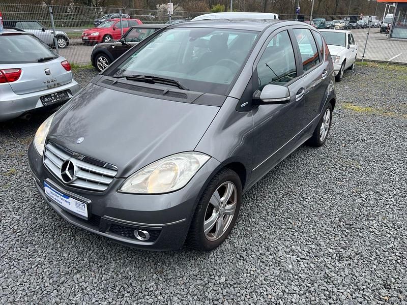 Gebraucht Mercedes A160 95 PS (69 kW) 2010 Grau Kleinwagen