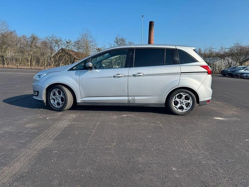 Gebraucht Ford Grand C-Max Titanium 170 PS (125 kW) 2015 Silber Van / Kleinbus
