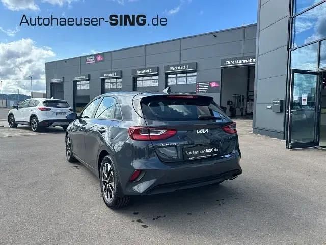 Uusi Kia Ceed 101 HP (74 kW) 2025 Harmaa Viistoperä