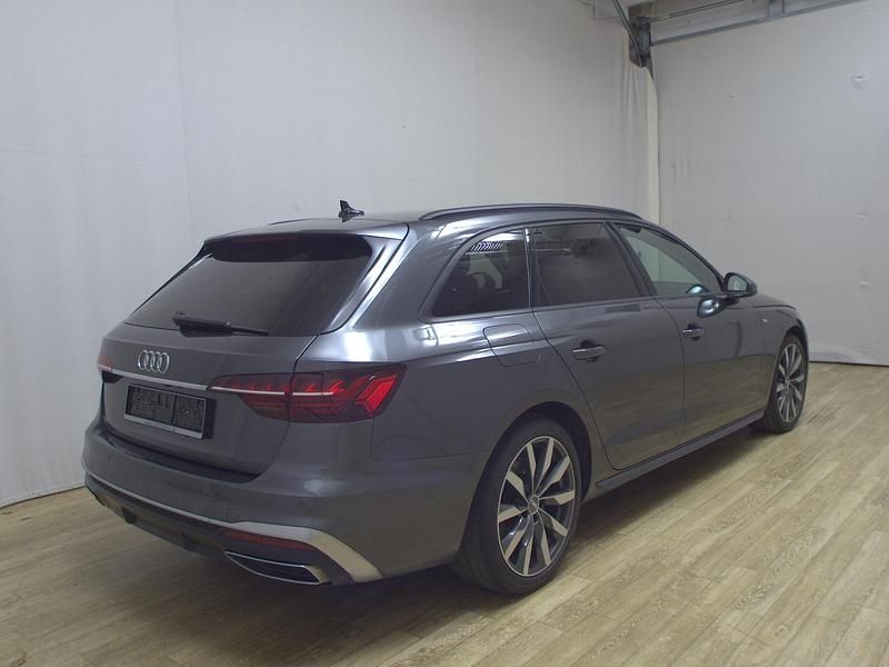 Gebraucht Audi A4 S-Line 163 PS (119 kW) 2020 Grau Kombi