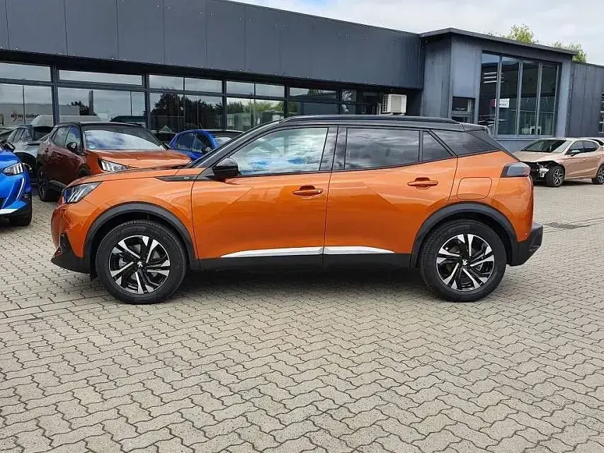 Gebraucht Peugeot e-2008 GT 100 kW (136 PS) 2022 Orange SUV