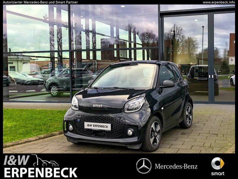 Schwarz Gebraucht 2023 Smart ForTwo Electric Drive Exclusive Coupé | 15.900 € (Fairer Preis) - Bild 1/4