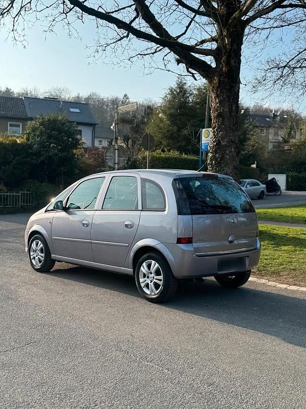 Gebraucht Opel Meriva 90 PS (66 kW) 2006 Silber Van / Kleinbus