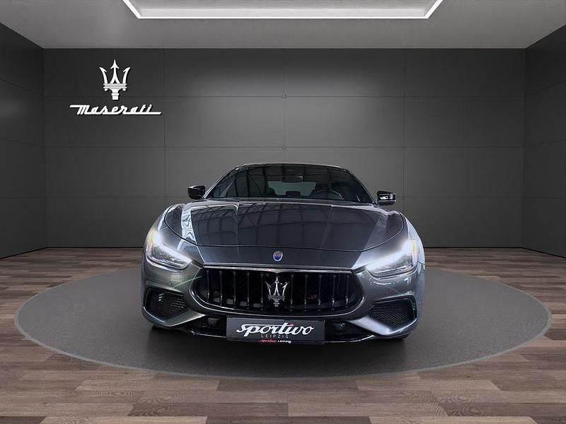 Gebraucht Maserati Ghibli 430 PS (316 kW) 2020 Grigio maratea Limousine