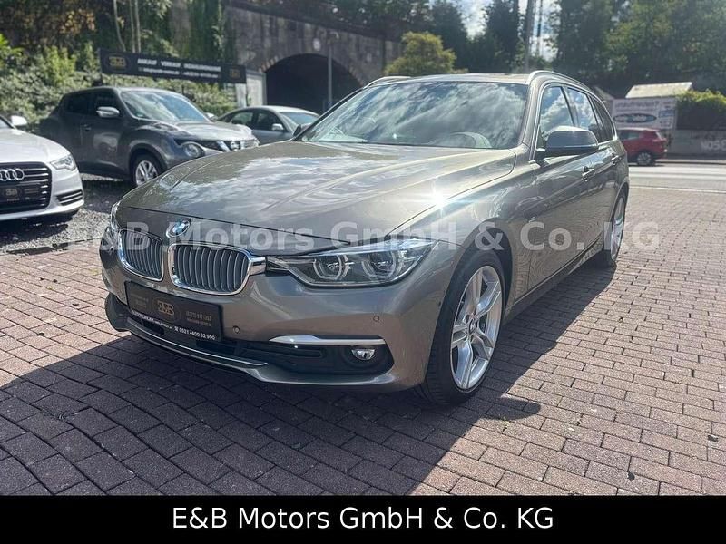 Silber Gebraucht 2018 BMW 320 Luxury Line Kombi | 17.800 € (Fairer Preis) - Bild 1/4