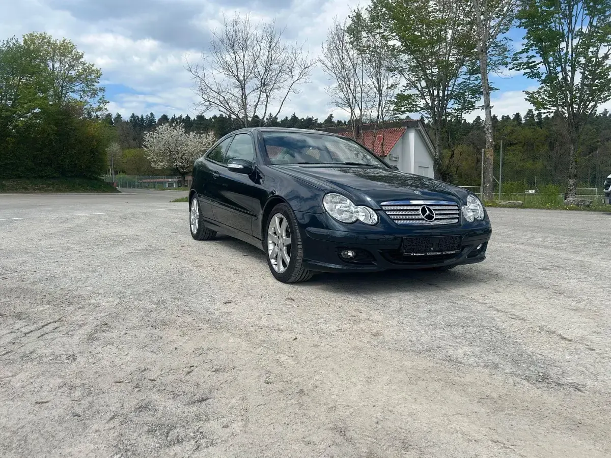 Gebraucht Mercedes CL200 163 PS (119 kW) 2005 Schwarz Coupé