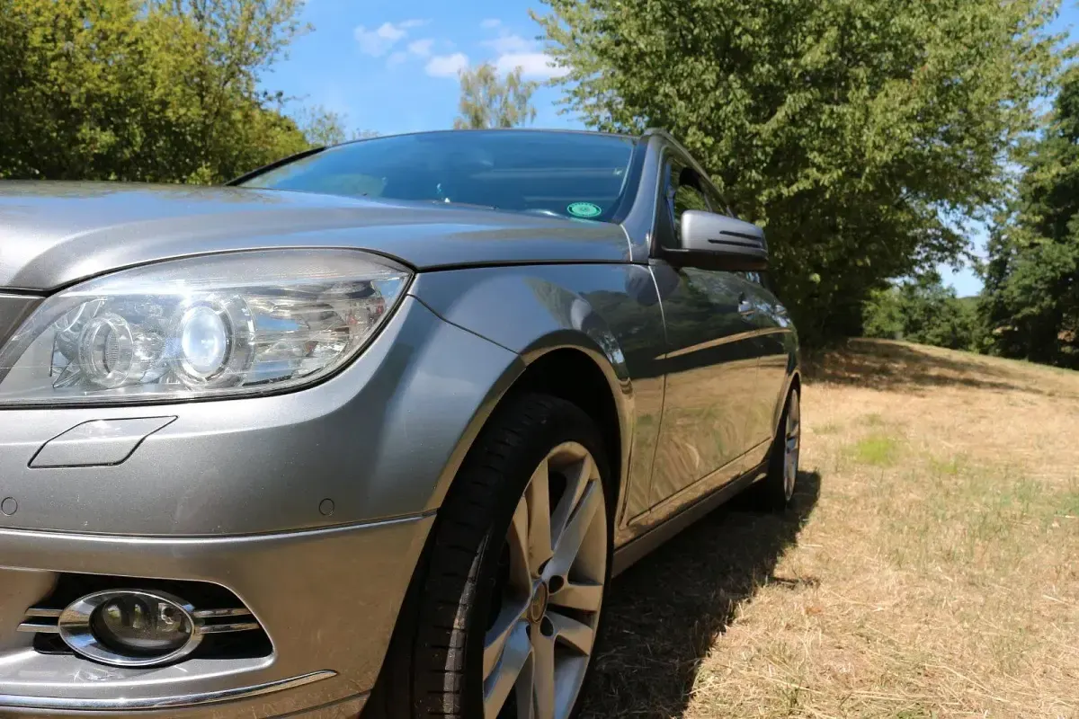 Gebraucht Mercedes 320 224 PS (164 kW) 2009 Grau Kombi